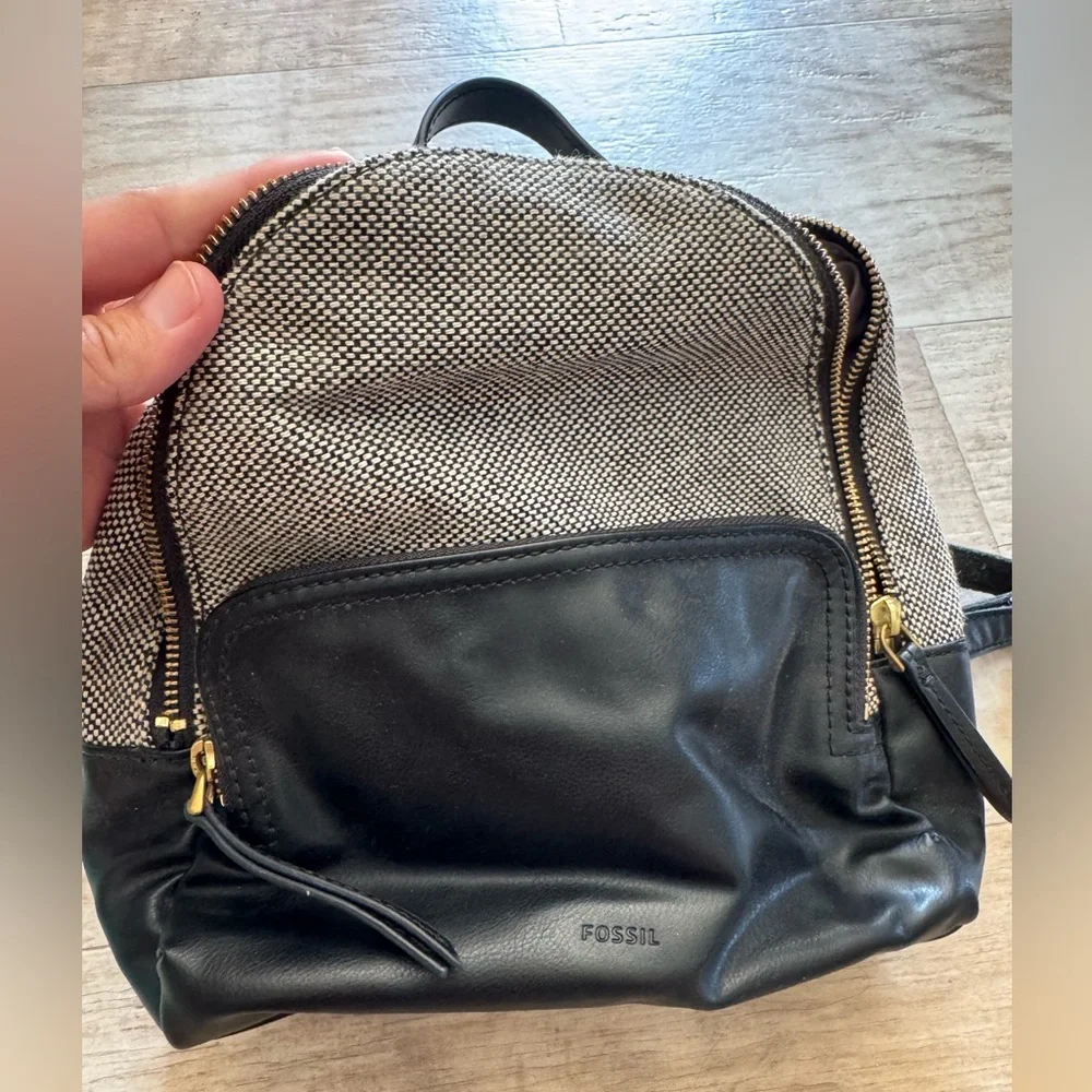 Fossil backpack - Picture 1 of 4